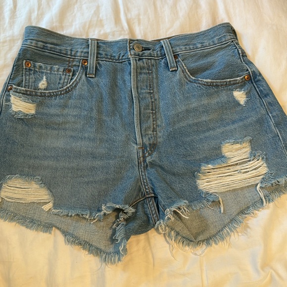 Levi’s 501 women’s denim shorts Jean - Picture 5 of 7